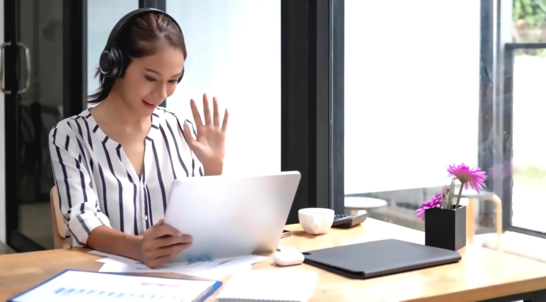 Dashboards interactivos con métricas financieras y gráficos de tendencias presupuestarias en tiempo real